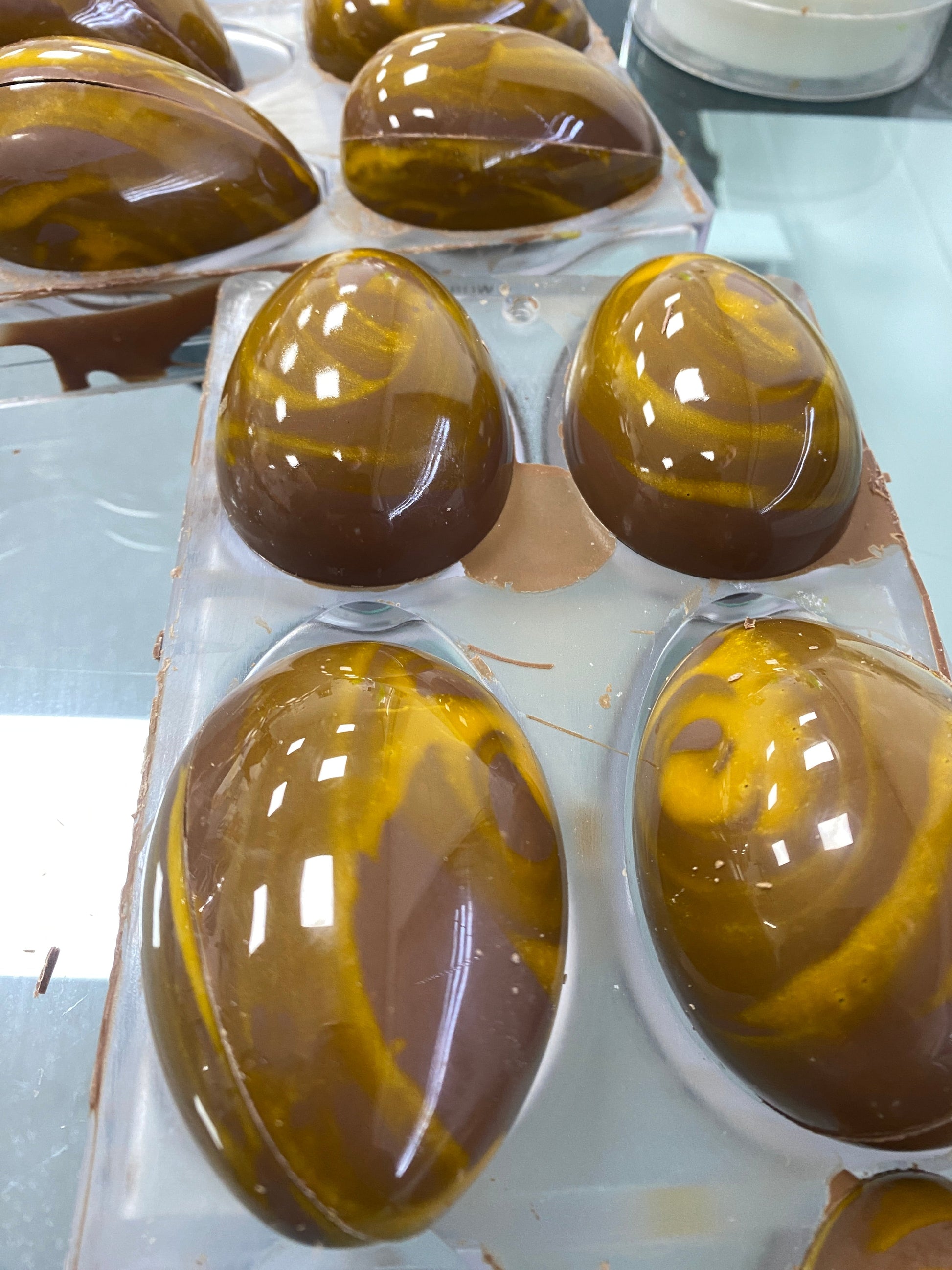 MelkChocolade Paasei met Marshmallow & Caramel – 85g - Marshmallowstore.nl